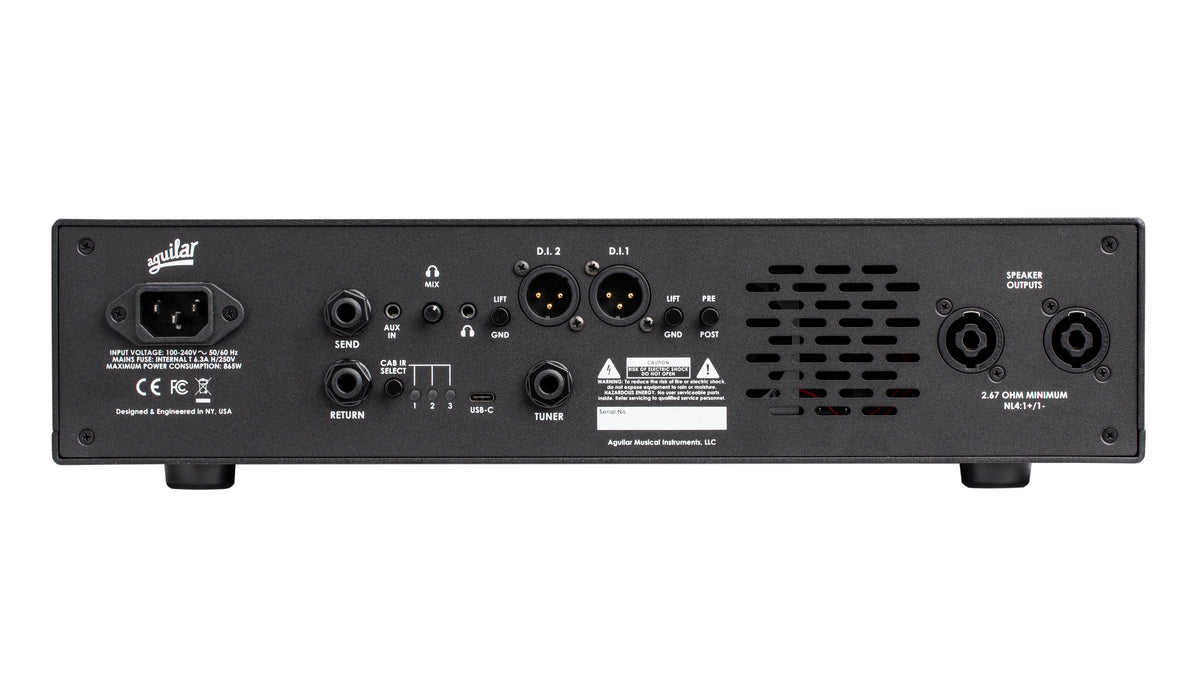 Vista del amplificador Aguilar DB 700