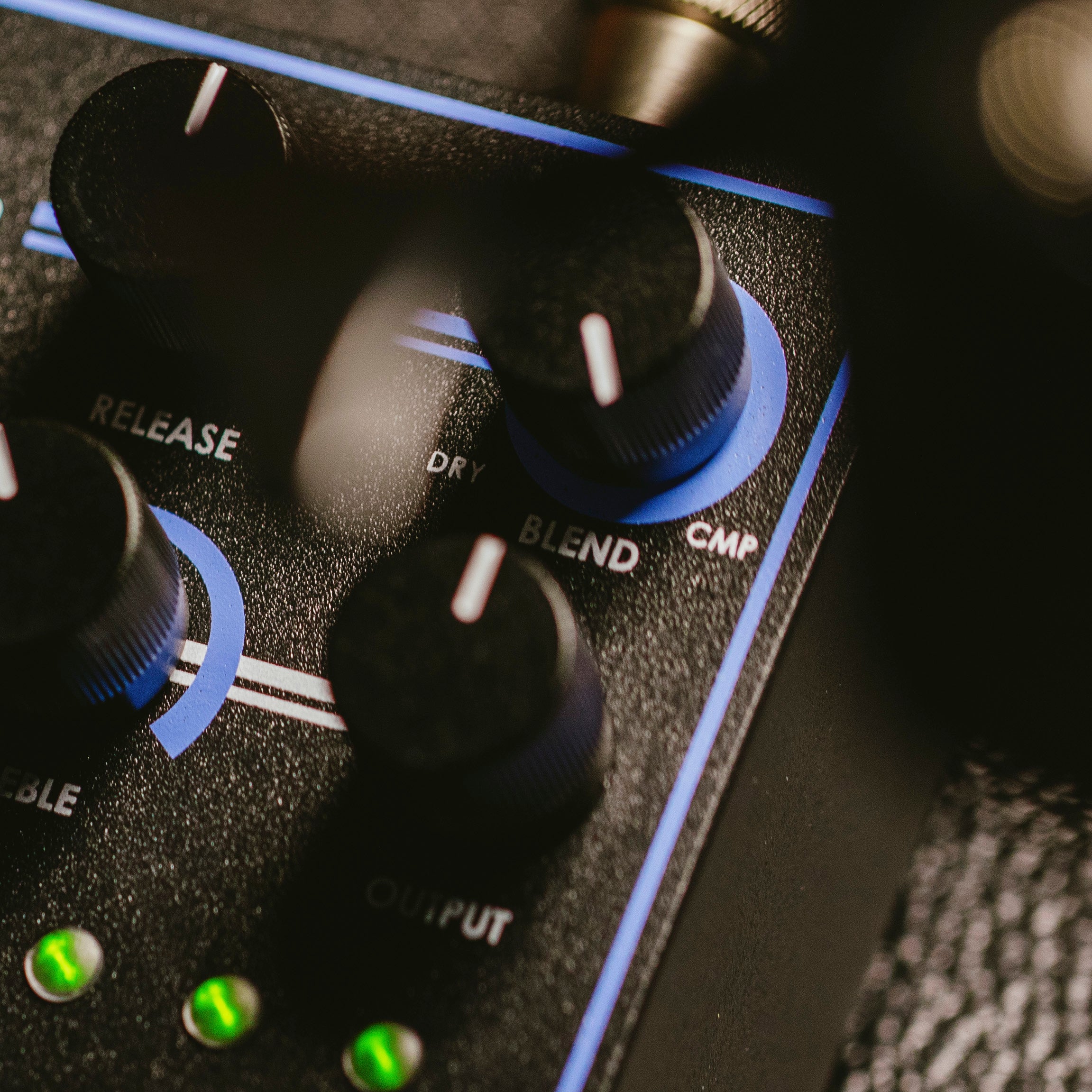 TLC Compressor EQ DLX – Aguilar Shop